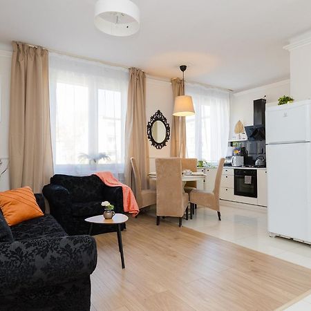 Superapart Grochowska 136, Very Close To The Mon Hospital On Saszerow Street Varsavia Esterno foto